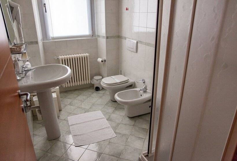 בית מלון כפרי Garni Le Corti