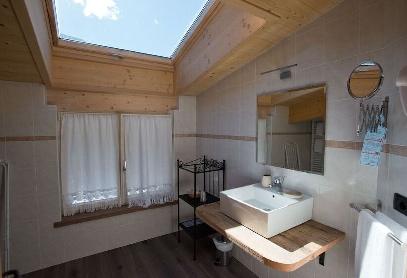 בית מלון כפרי Garni Le Corti