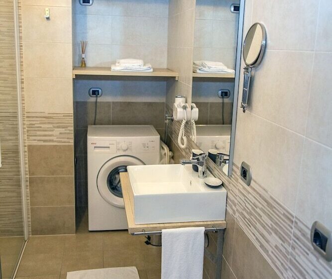 בית מלון כפרי Garni Le Corti