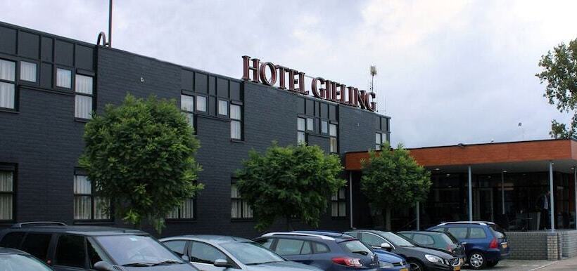 בית מלון כפרי Gieling