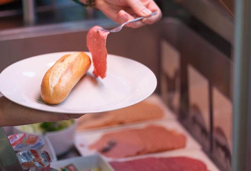 בית מלון כפרי Gieling