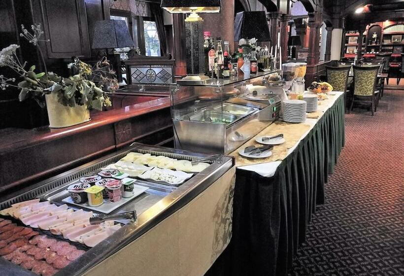 ホテル Golden Ball Club