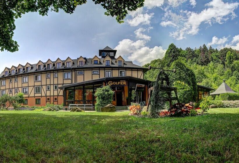 בית מלון כפרי Golfer