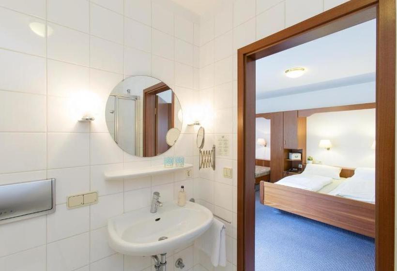 Hotel Guesthouse 329