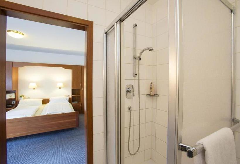 Hotel Guesthouse 329