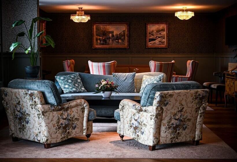 Hällsnäs Hotell & Restaurang