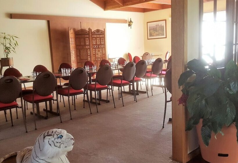 בית מלון כפרי Hepburn Springs Motor Inn