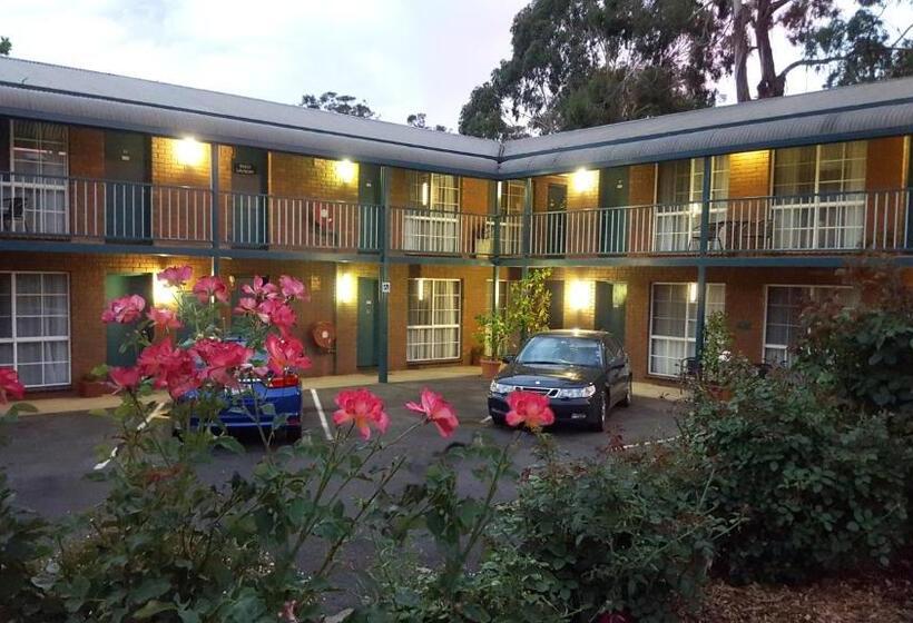 בית מלון כפרי Hepburn Springs Motor Inn