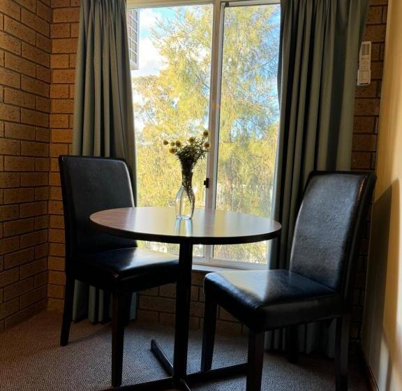 בית מלון כפרי Hepburn Springs Motor Inn