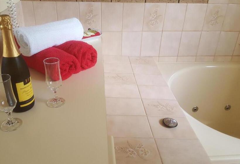 בית מלון כפרי Hepburn Springs Motor Inn