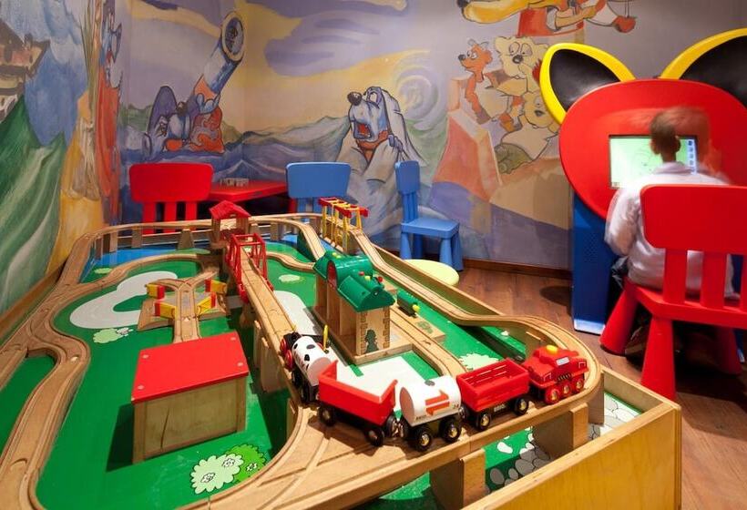 Отель Hof Sierksdorf