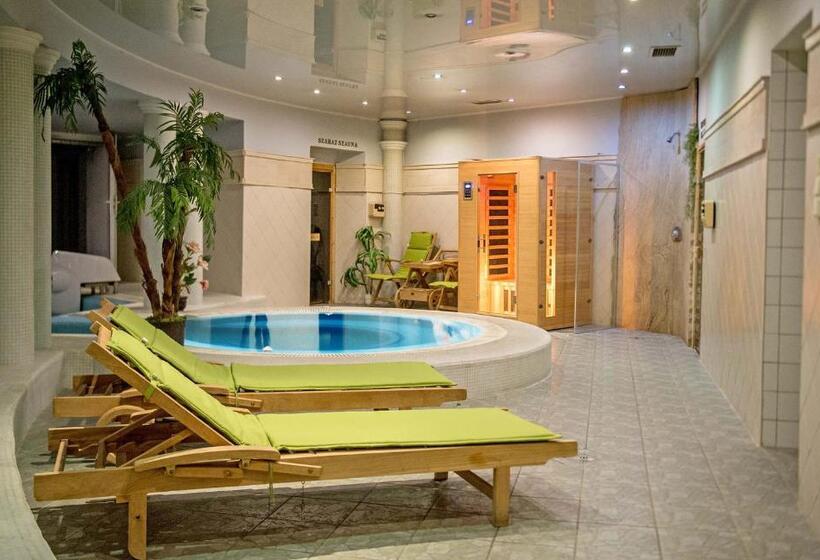 ホテル Hozam Wellness és Apartman