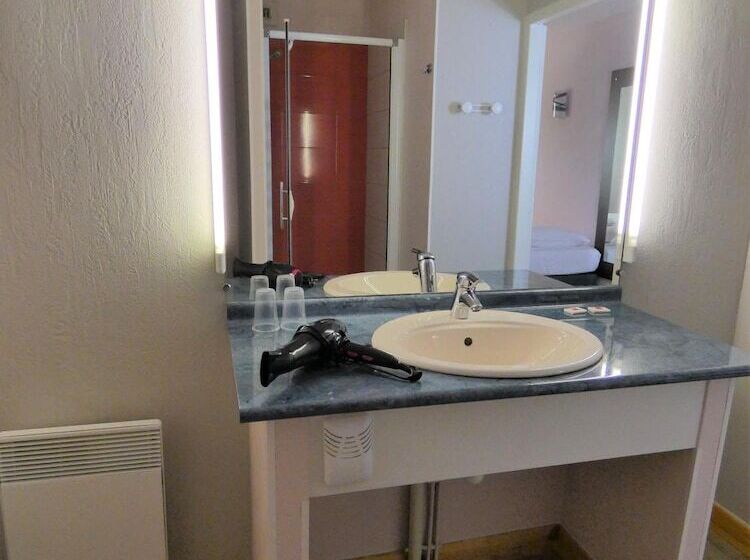 בית מלון כפרי Hôtel Azur Saint Junien Cit