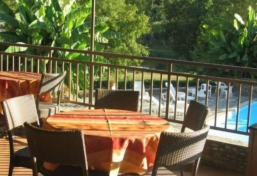 فندق Hôtel De La Terrasse