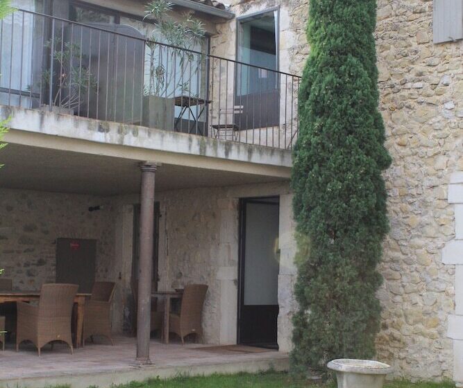 Отель Hôtel De Mirmande