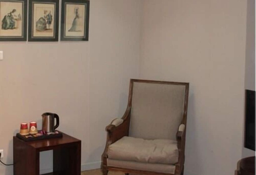 فندق Hôtel De Mirmande