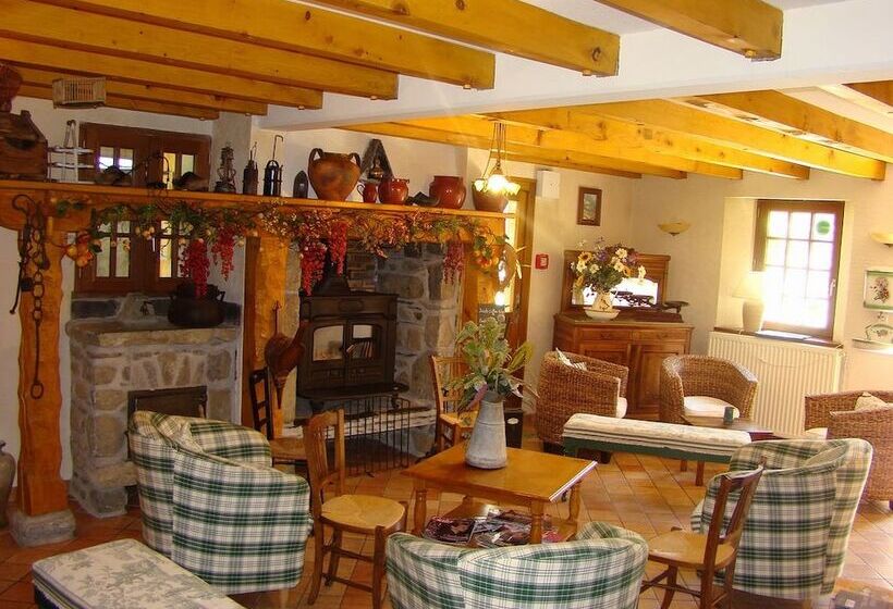 Отель Hôtel La Grange Aux Marmottes