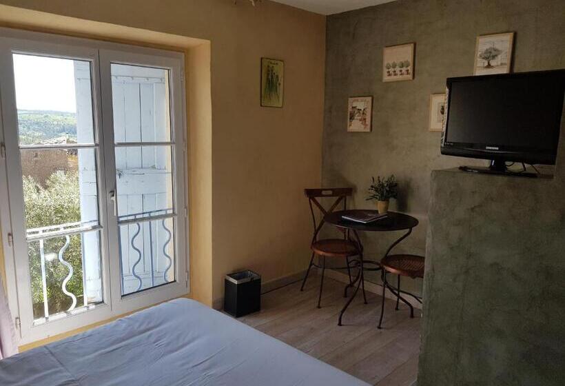 ホテル Le Crillon