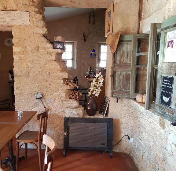 ホテル Le Crillon