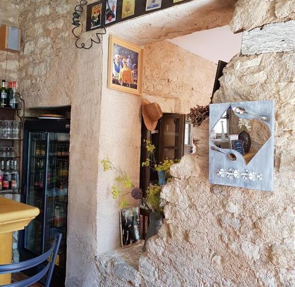 ホテル Le Crillon