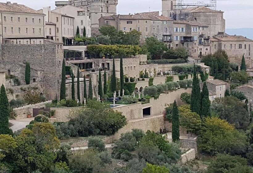 ホテル Le Crillon