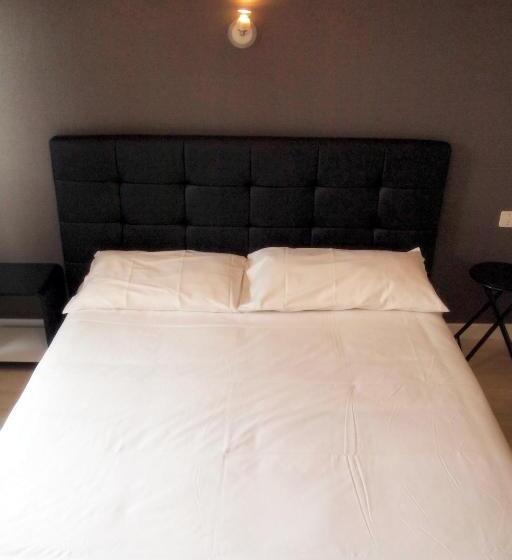 ホテル Hôtel Le Rohu