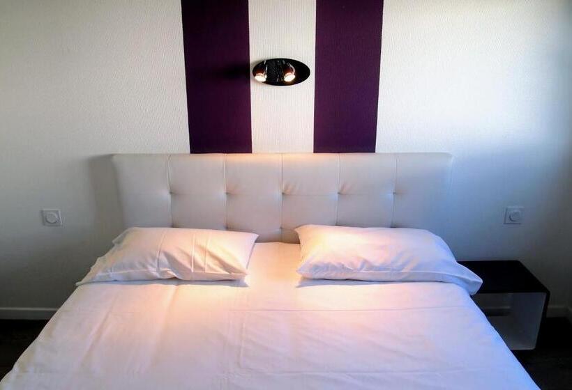 ホテル Hôtel Le Rohu