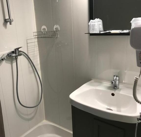 ホテル Hôtel Le Rohu