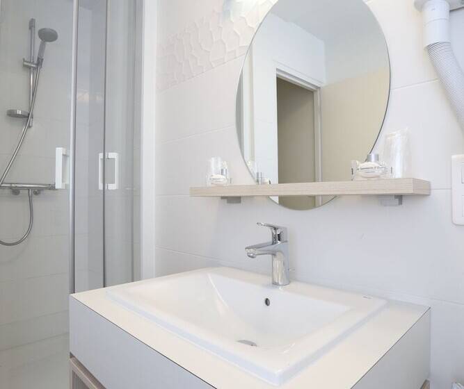 בית מלון כפרי Hôtel Miléade De La Plage   Binic