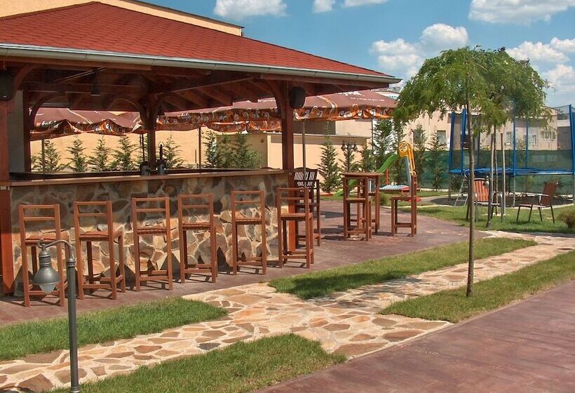 בית מלון כפרי Hubert Nove Zamky