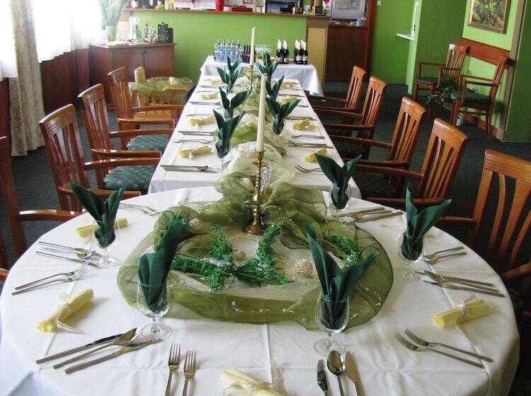 בית מלון כפרי Hubert Nove Zamky