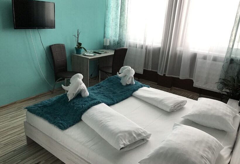 בית מלון כפרי Hubert Nove Zamky