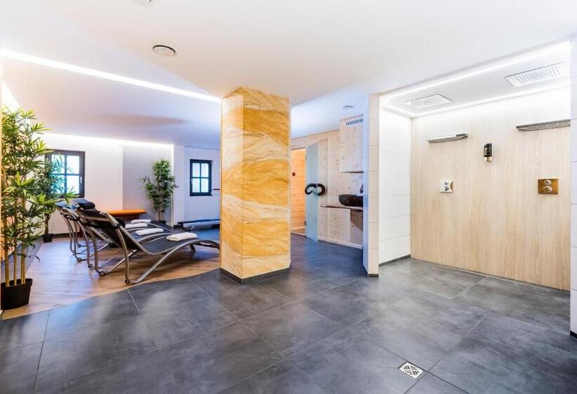 ホテル Hubertusbaude