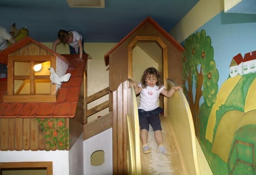 ホテル Hubertusbaude