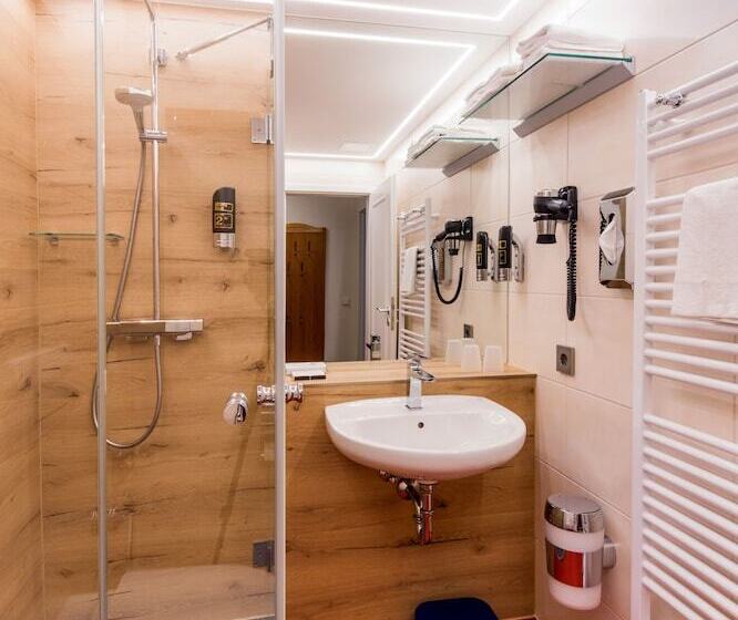 Отель Hubertusbaude