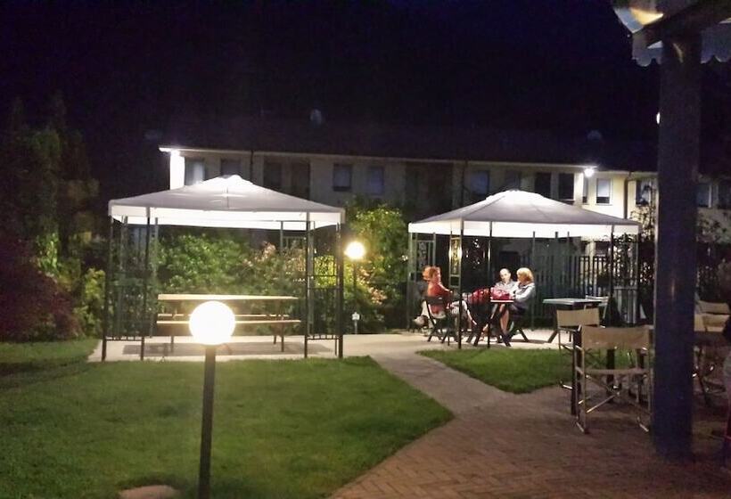 Отель Il Canneto