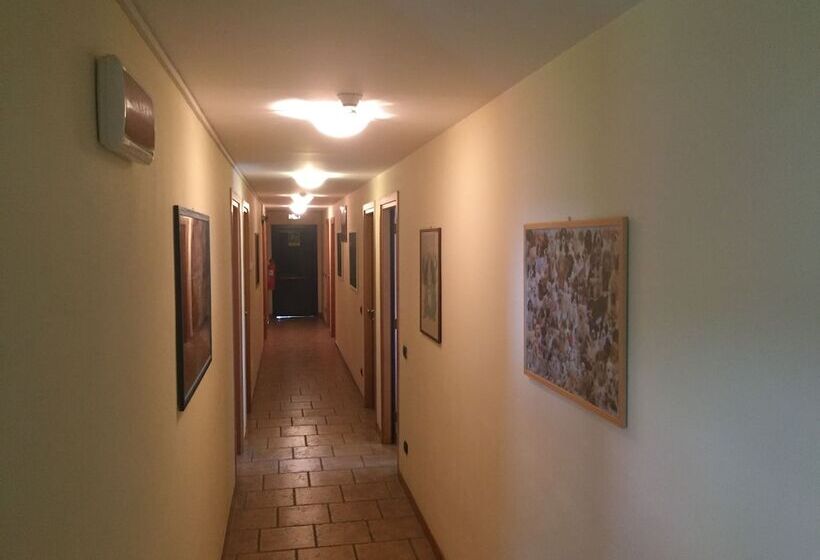 Отель Il Canneto