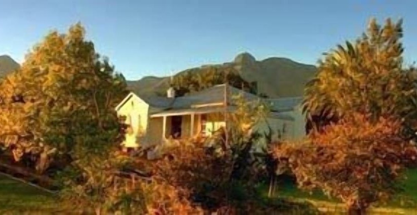 בית מלון כפרי Impangele