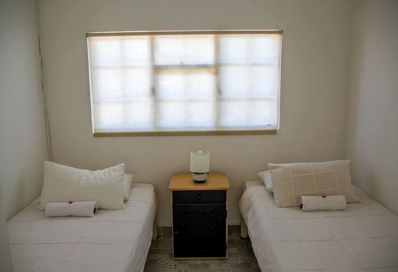 בית מלון כפרי Impangele