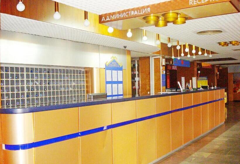 هتل Intourist Zakarpattia