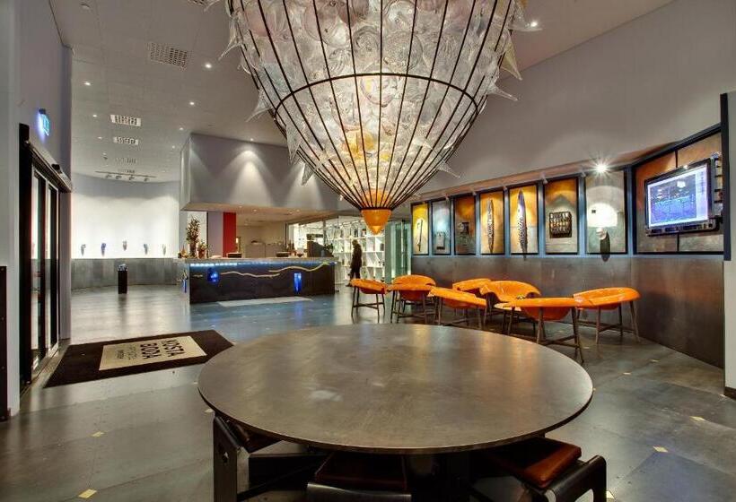 בית מלון כפרי Kosta Boda Art