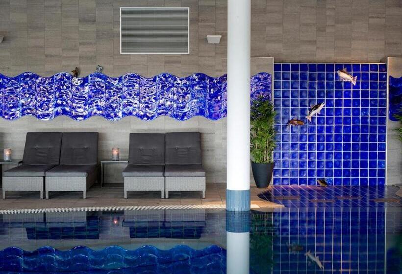 בית מלון כפרי Kosta Boda Art