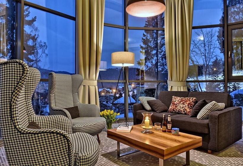 هتل Krynica Conference & Spa