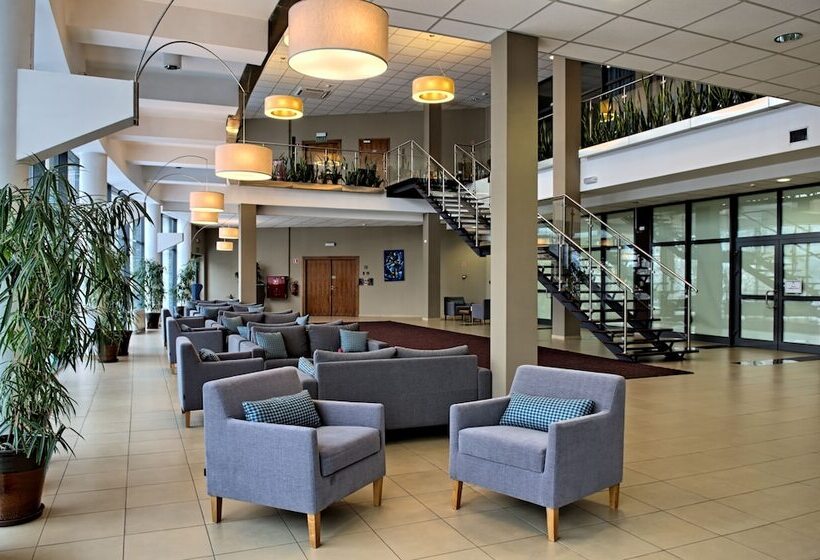 هتل Krynica Conference & Spa