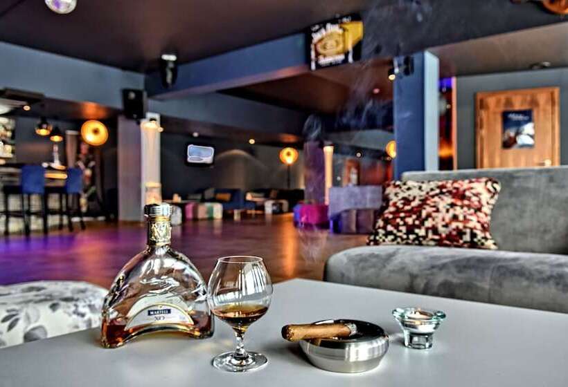 هتل Krynica Conference & Spa