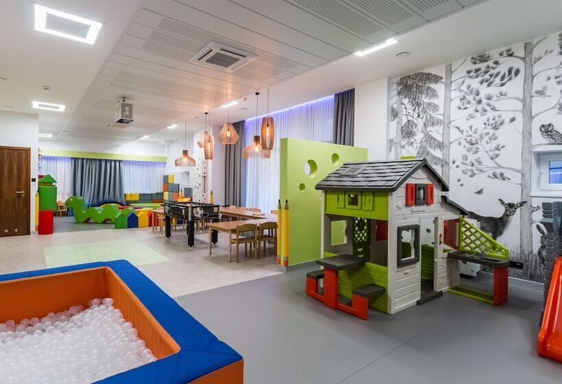 هتل Krynica Conference & Spa