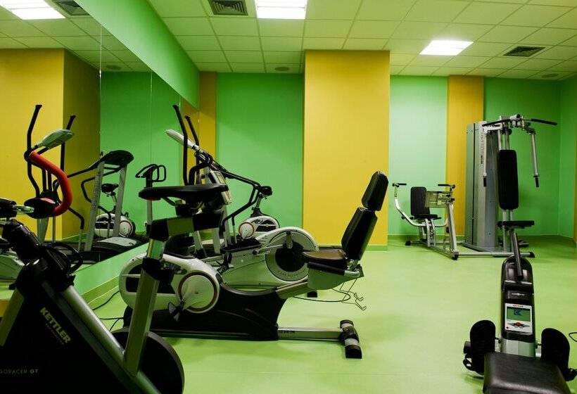 هتل Krynica Conference & Spa