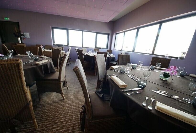 ホテル L Hôtel De Chartres