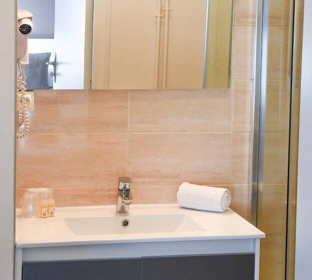 Отель L Europe   Cholet Gare