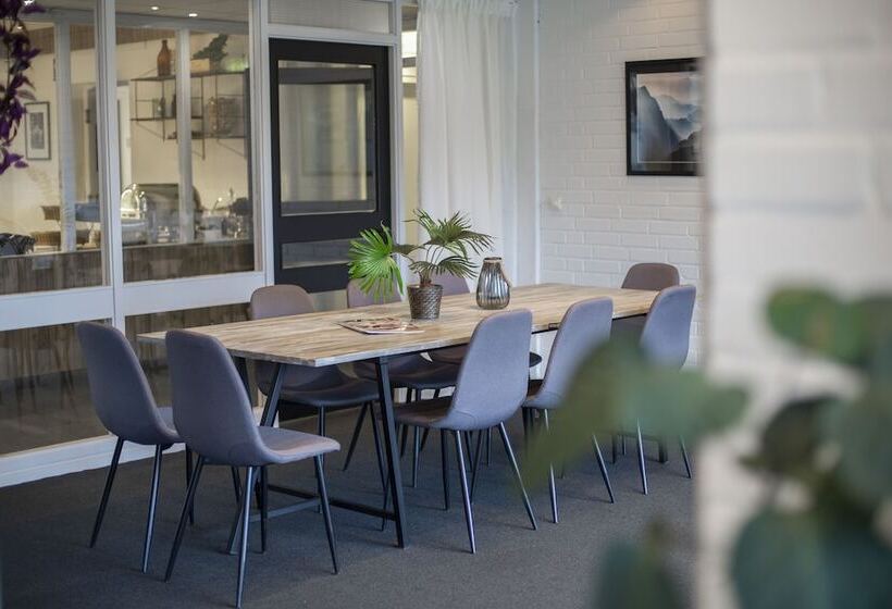 فندق L Solhem Park